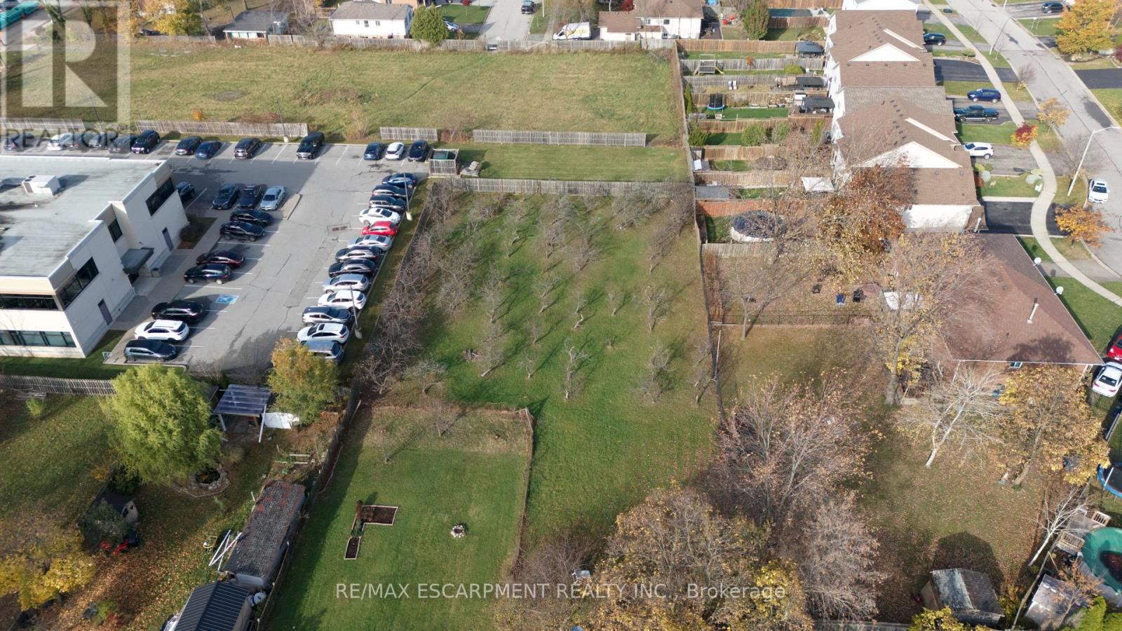 Property at 4977 JOHN STREET image 4