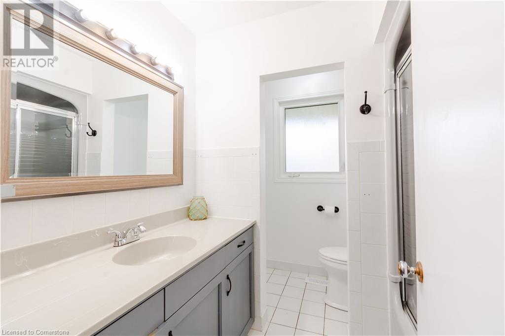 8523 Dickenson Road, Mount Hope, Ontario  L0R 1W0 - Photo 22 - 40679377