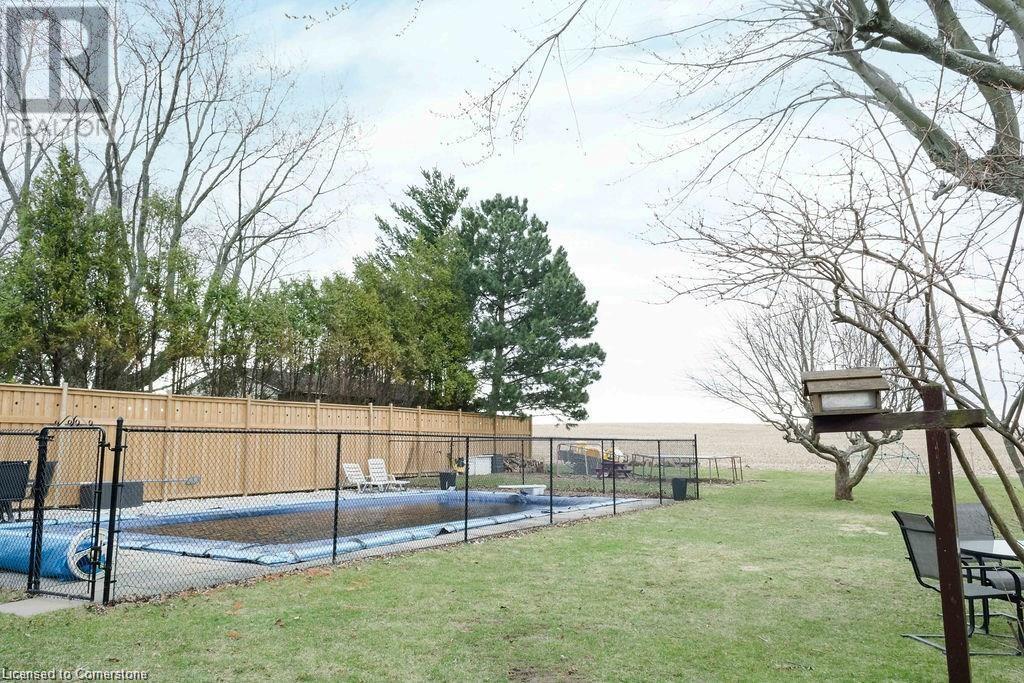 8523 Dickenson Road, Mount Hope, Ontario  L0R 1W0 - Photo 35 - 40679377