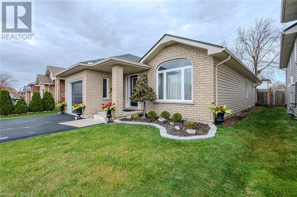 15 Landon Avenue, Simcoe, Ontario  N3Y 5J8 - Photo 2 - 40676702