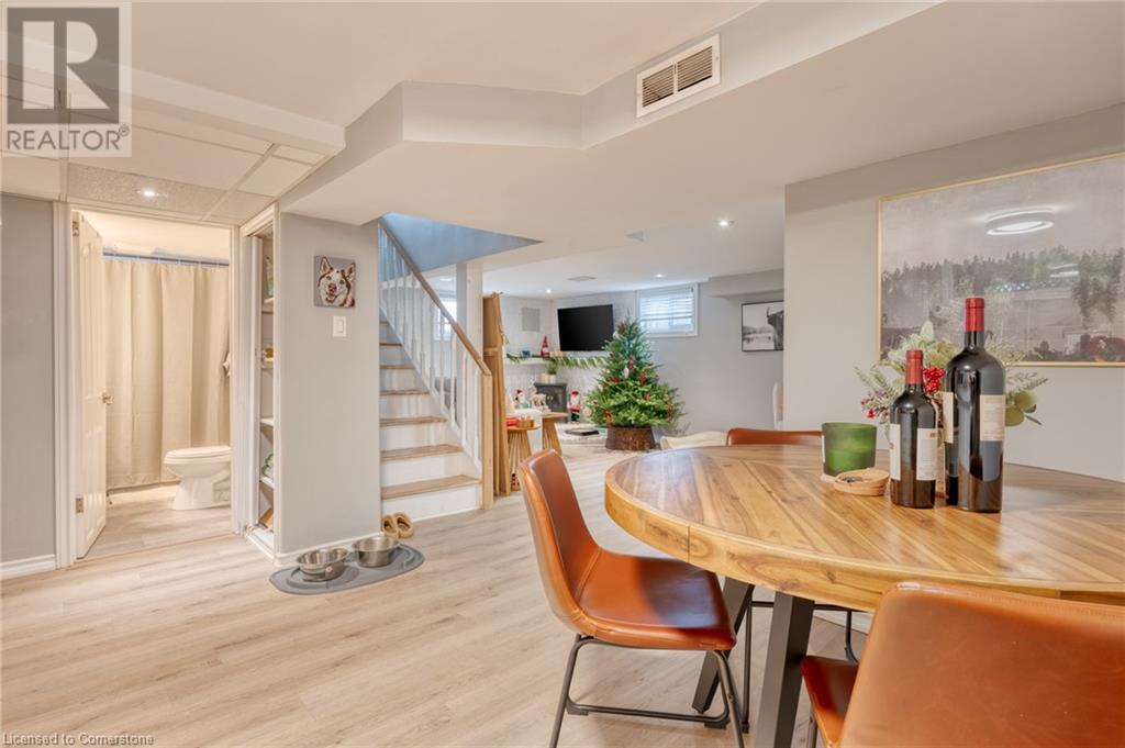 99 East 36th Street, Hamilton, Ontario  L8V 3Z2 - Photo 20 - 40679526