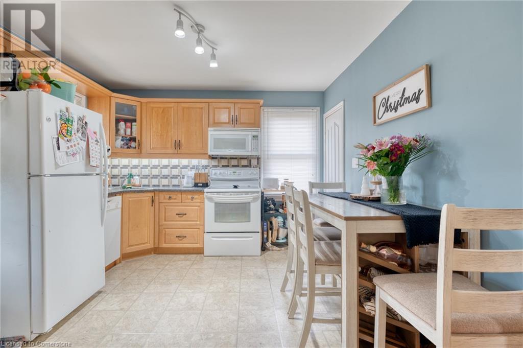 99 East 36th Street, Hamilton, Ontario  L8V 3Z2 - Photo 8 - 40679526