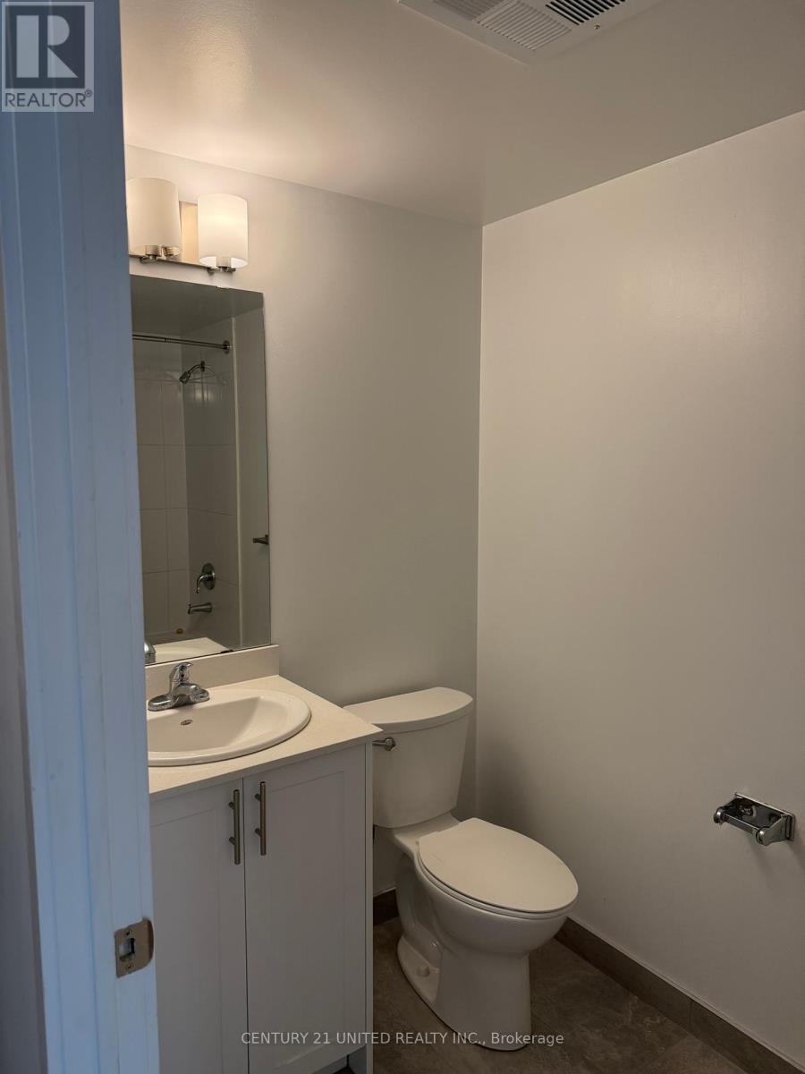 301 - 100 Bond Street E, Oshawa, Ontario  L1G 0B7 - Photo 11 - E10432449