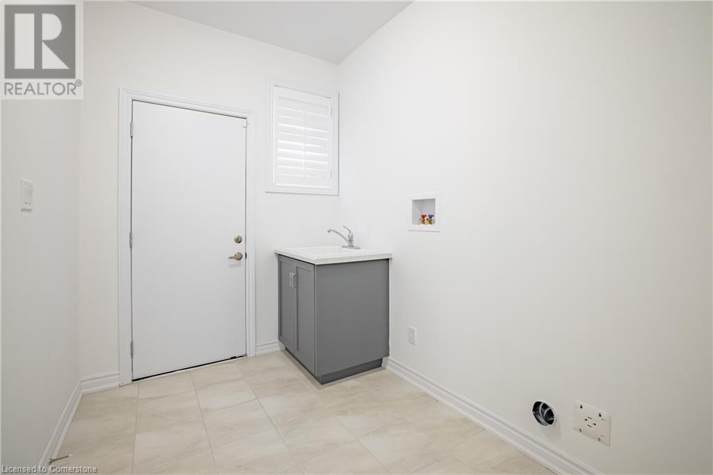 8101 Brookside Drive, Niagara Falls, Ontario  L2H 3T9 - Photo 32 - 40679370