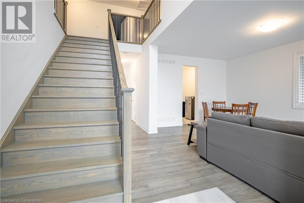 8101 Brookside Drive, Niagara Falls, Ontario  L2H 3T9 - Photo 4 - 40679370