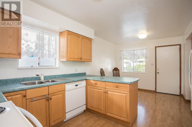 5884 Ormidale Street, Vancouver, British Columbia  V5R 4R3 - Photo 9 - R2938144