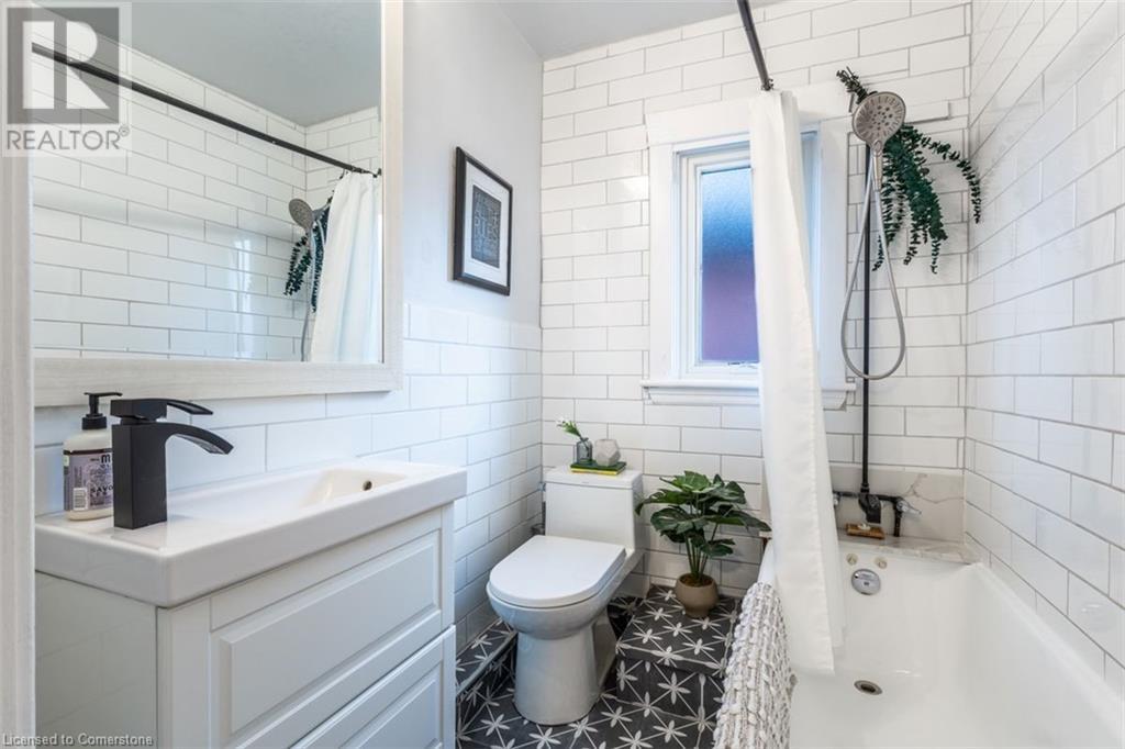 86 Eastbourne AvenueHamilton, Ontario  L8M 2M8 - Photo 21 - 40678907