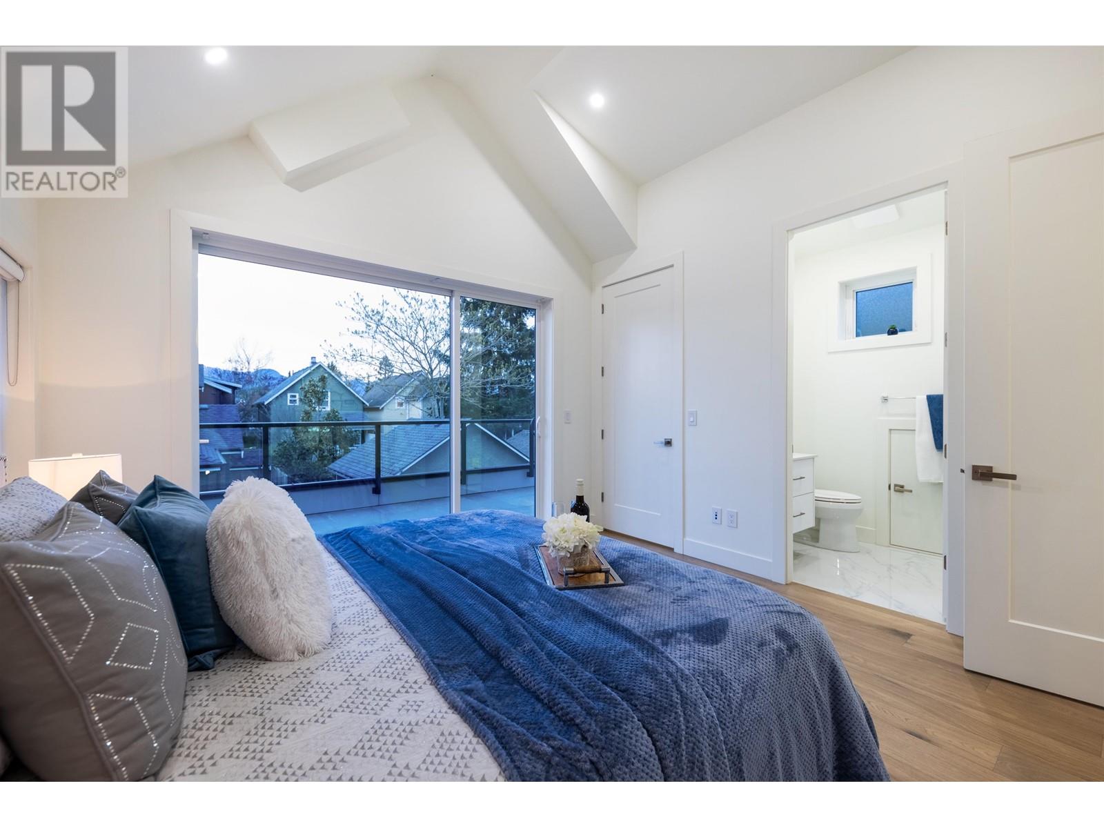 1127 E 15th Avenue, Vancouver, British Columbia V5T 2S7 - Photo 12 - R2945754