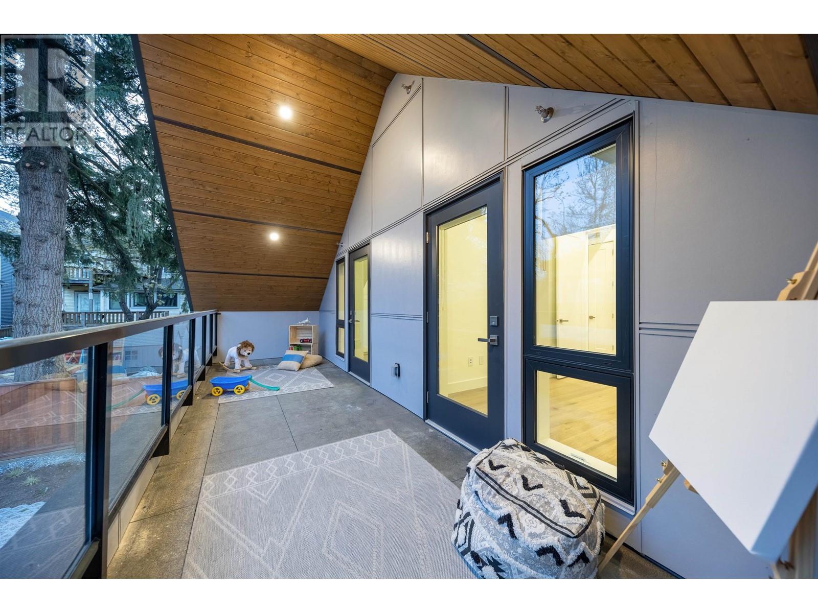 1127 E 15th Avenue, Vancouver, British Columbia V5T 2S7 - Photo 18 - R2945754