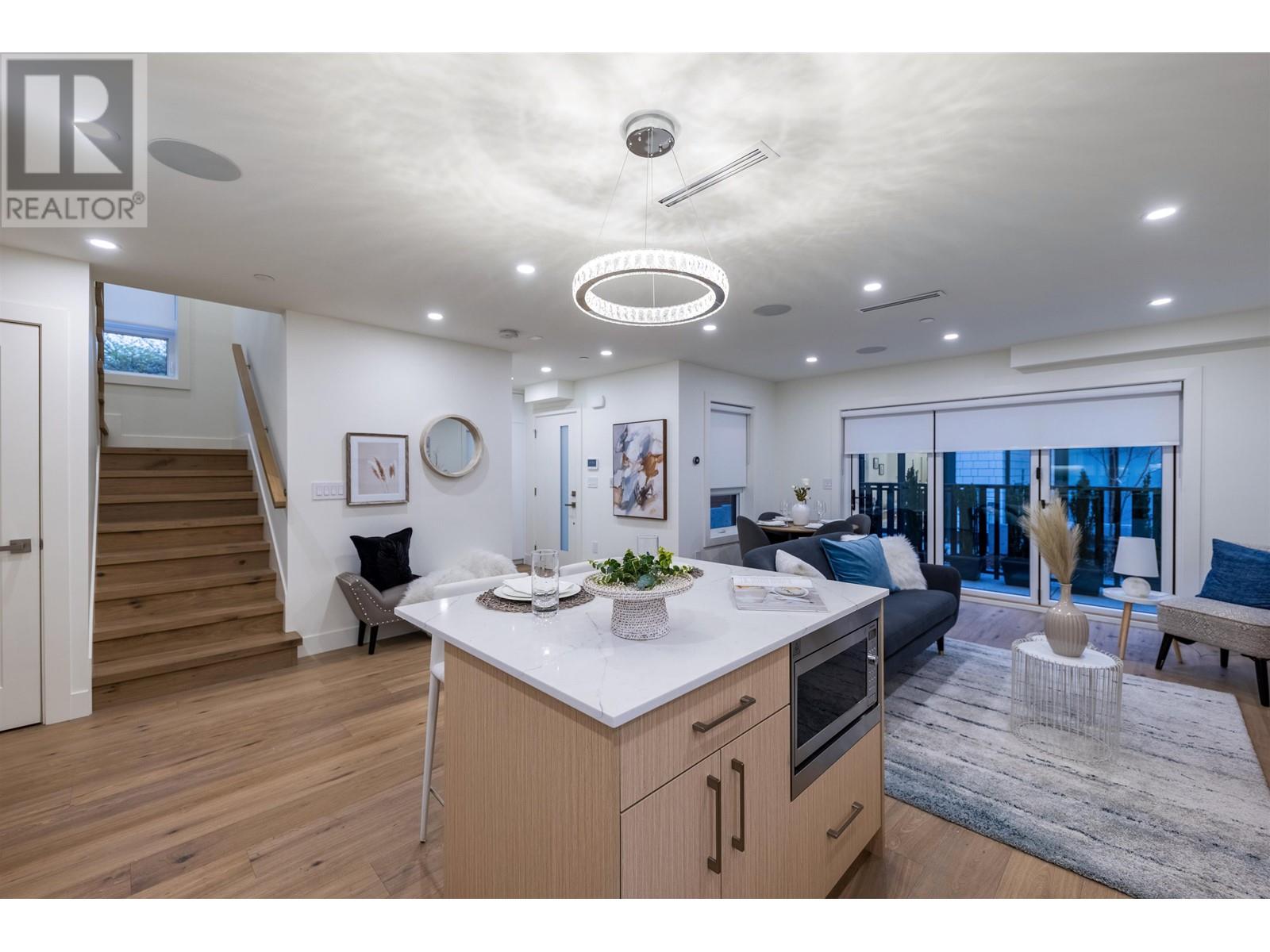 1127 E 15th Avenue, Vancouver, British Columbia V5T 2S7 - Photo 6 - R2945754