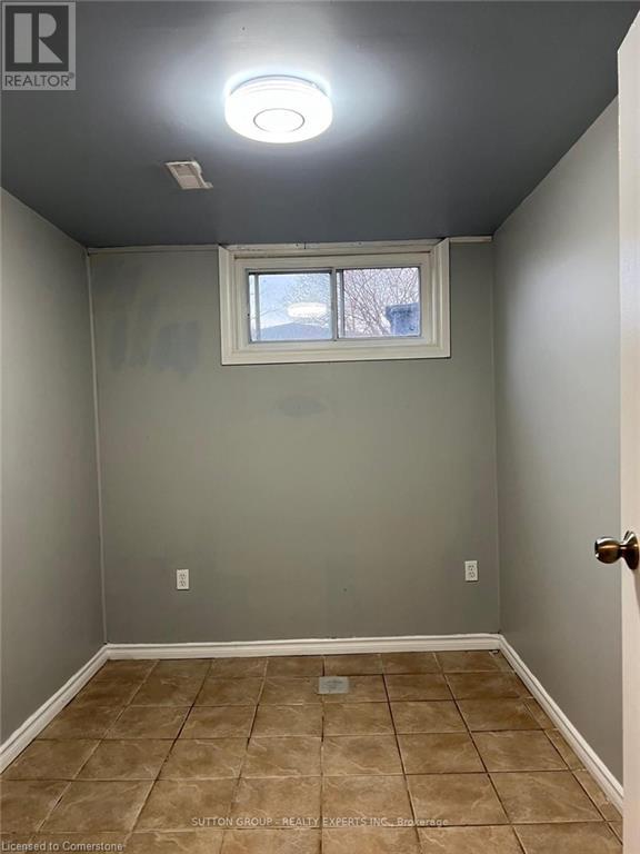 84 Madison Street, Peel, Ontario  L6S 3C5 - Photo 10 - 40679555