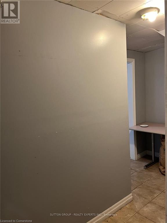 84 Madison Street, Peel, Ontario  L6S 3C5 - Photo 11 - 40679555