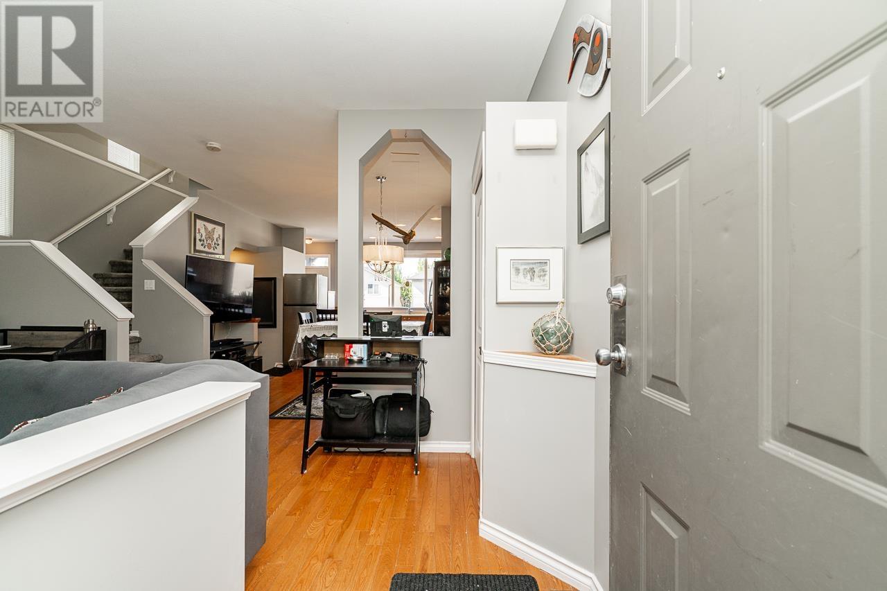 24347 102 Avenue, Maple Ridge, British Columbia  V2W 1X9 - Photo 6 - R2944955
