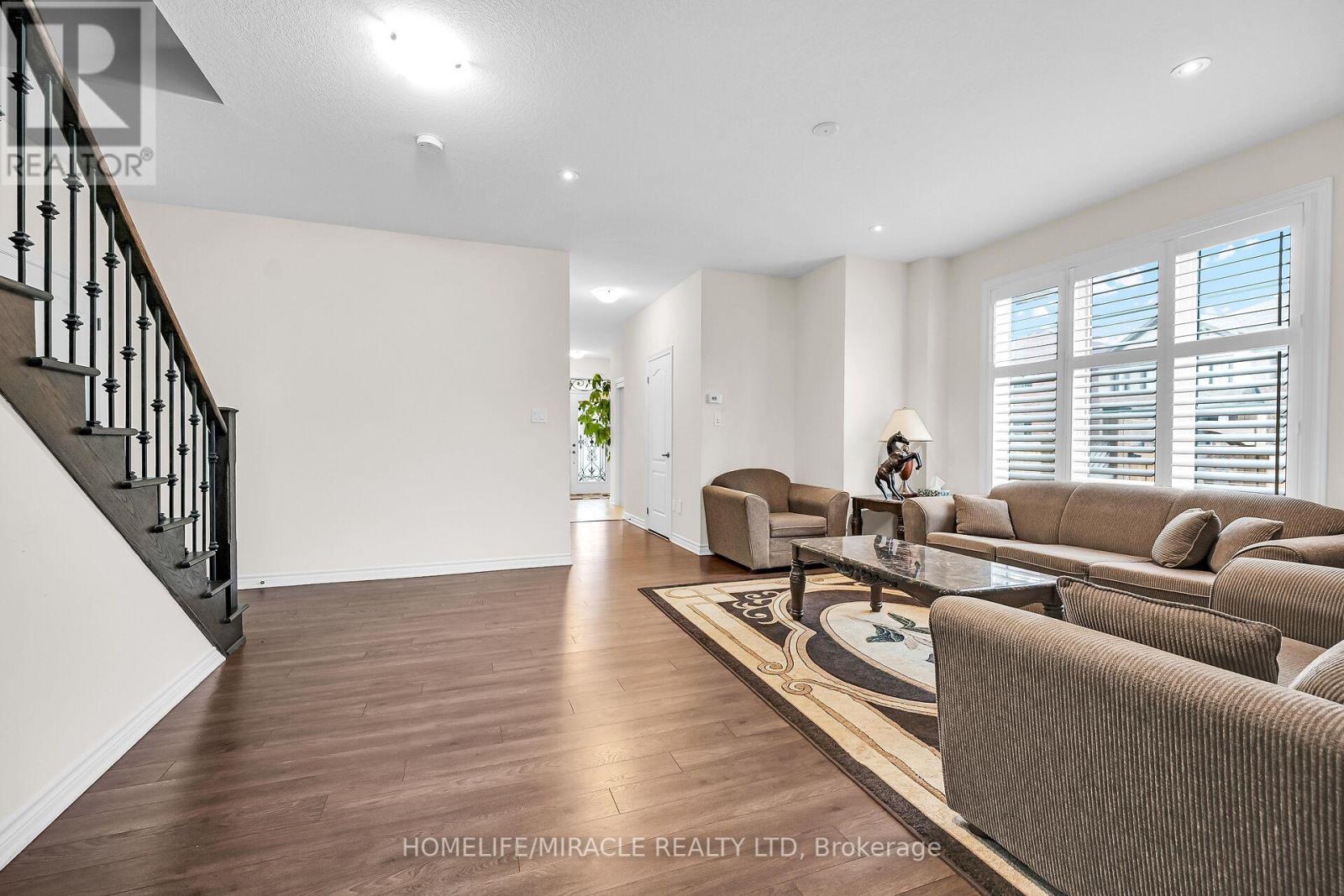 3 Aldgate Avenue, Hamilton, Ontario  L8J 0H9 - Photo 8 - X10427507