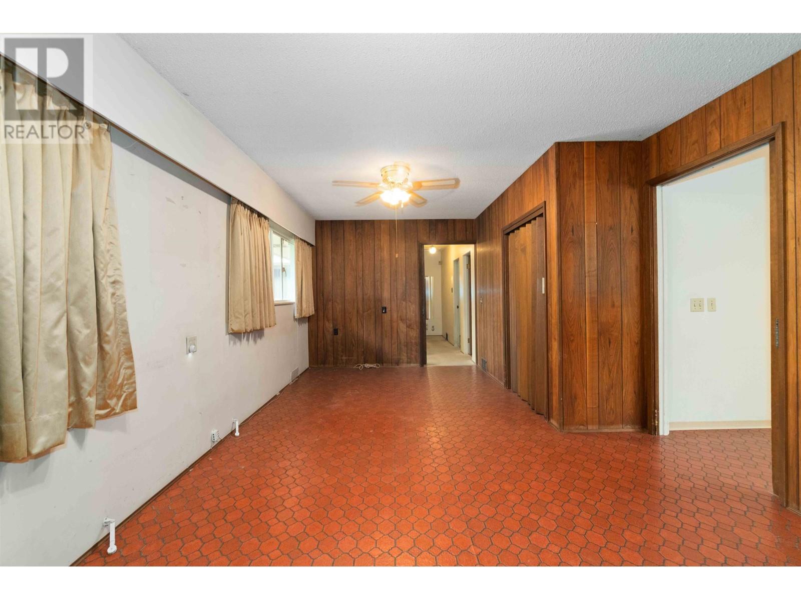 901 Como Lake Avenue, Coquitlam, British Columbia  V3J 3N2 - Photo 19 - R2945611