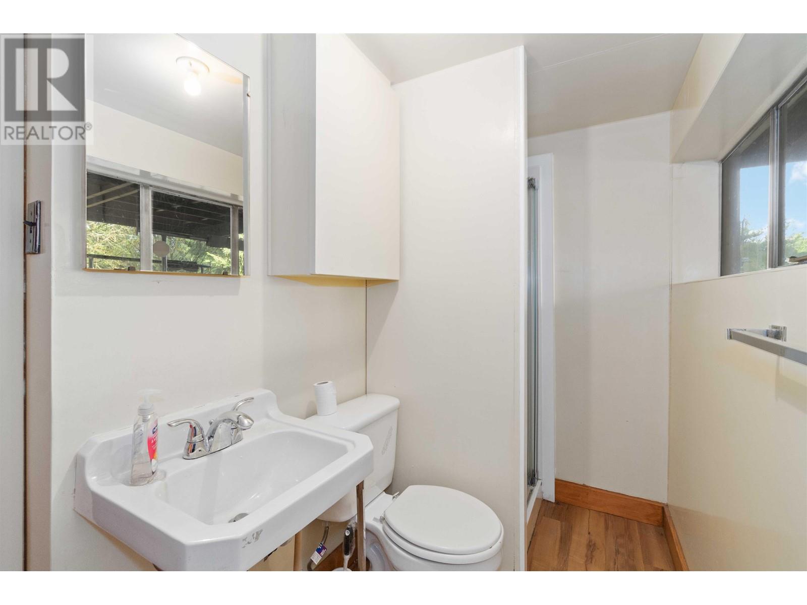901 Como Lake Avenue, Coquitlam, British Columbia  V3J 3N2 - Photo 28 - R2945611