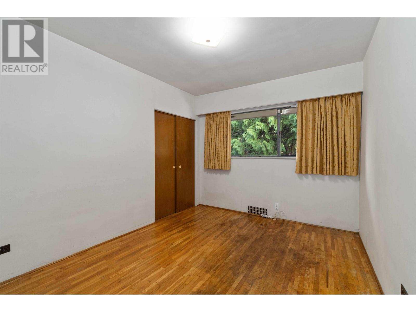 901 Como Lake Avenue, Coquitlam, British Columbia  V3J 3N2 - Photo 17 - R2945611
