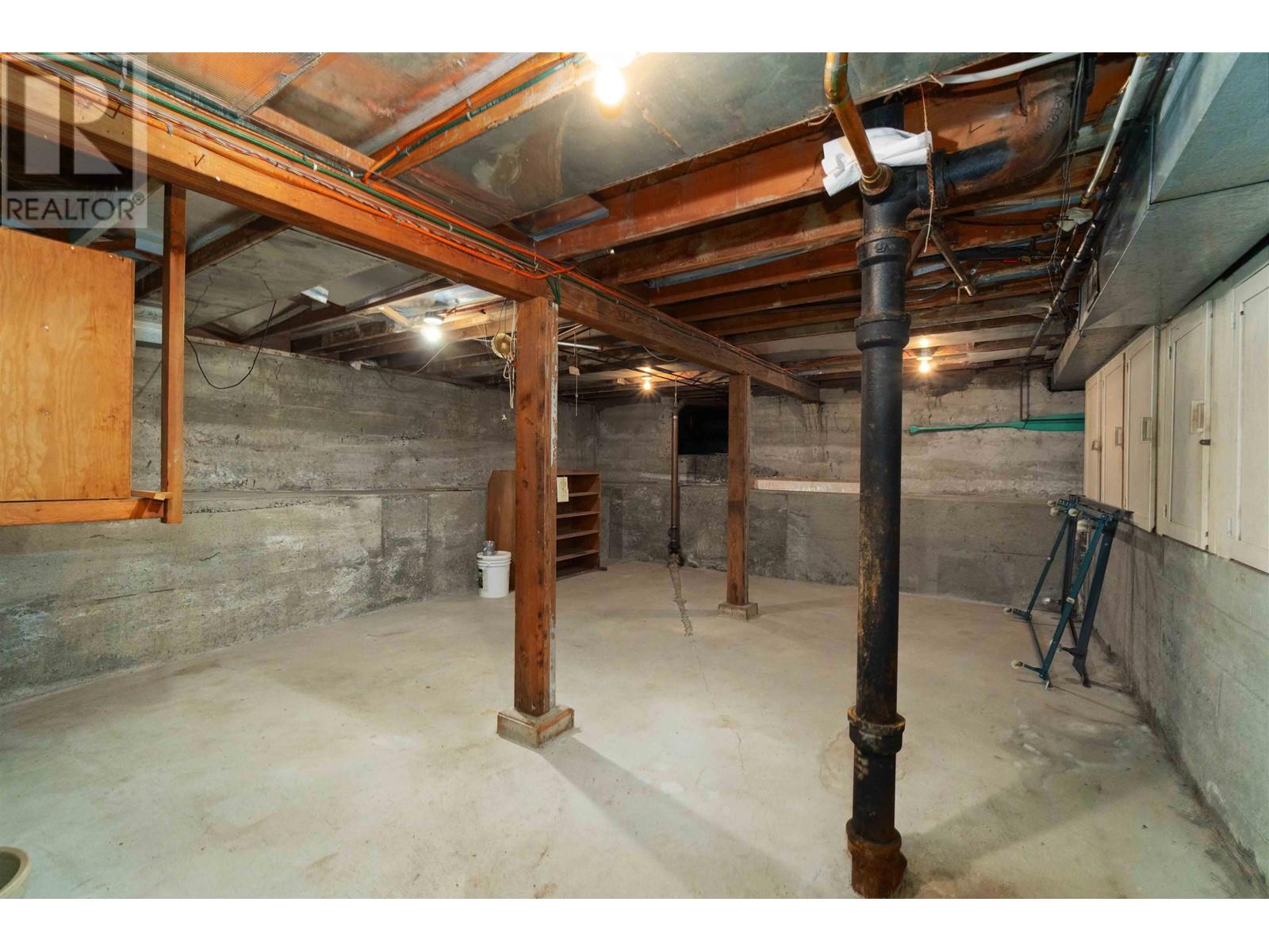 901 Como Lake Avenue, Coquitlam, British Columbia  V3J 3N2 - Photo 29 - R2945611