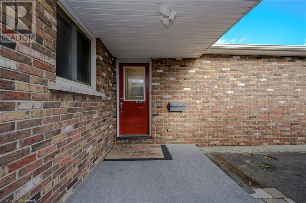 57 Tunis Street, St. Catharines, Ontario  L2S 1E6 - Photo 6 - 40679358