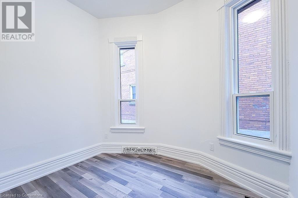 36 Erie Avenue Unit# Main, Hamilton, Ontario  L8N 2W6 - Photo 13 - 40676546