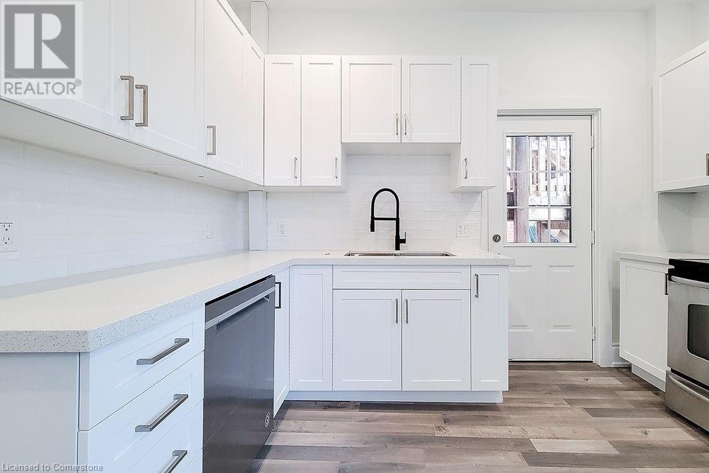 36 Erie Avenue Unit# Main, Hamilton, Ontario  L8N 2W6 - Photo 16 - 40676546