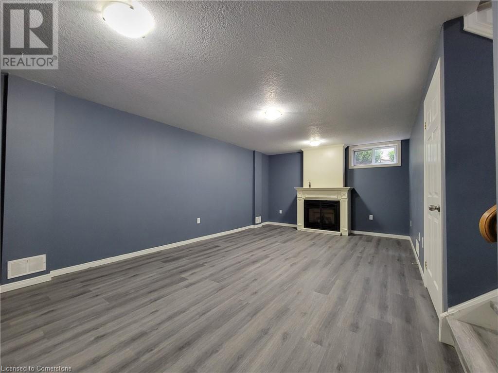 9 Glen Goebel Court, New Hamburg, Ontario N3A 2H2 - Photo 3 - 40679583