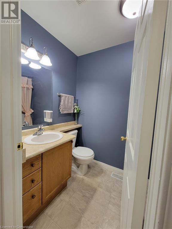 9 Glen Goebel Court, New Hamburg, Ontario N3A 2H2 - Photo 5 - 40679583