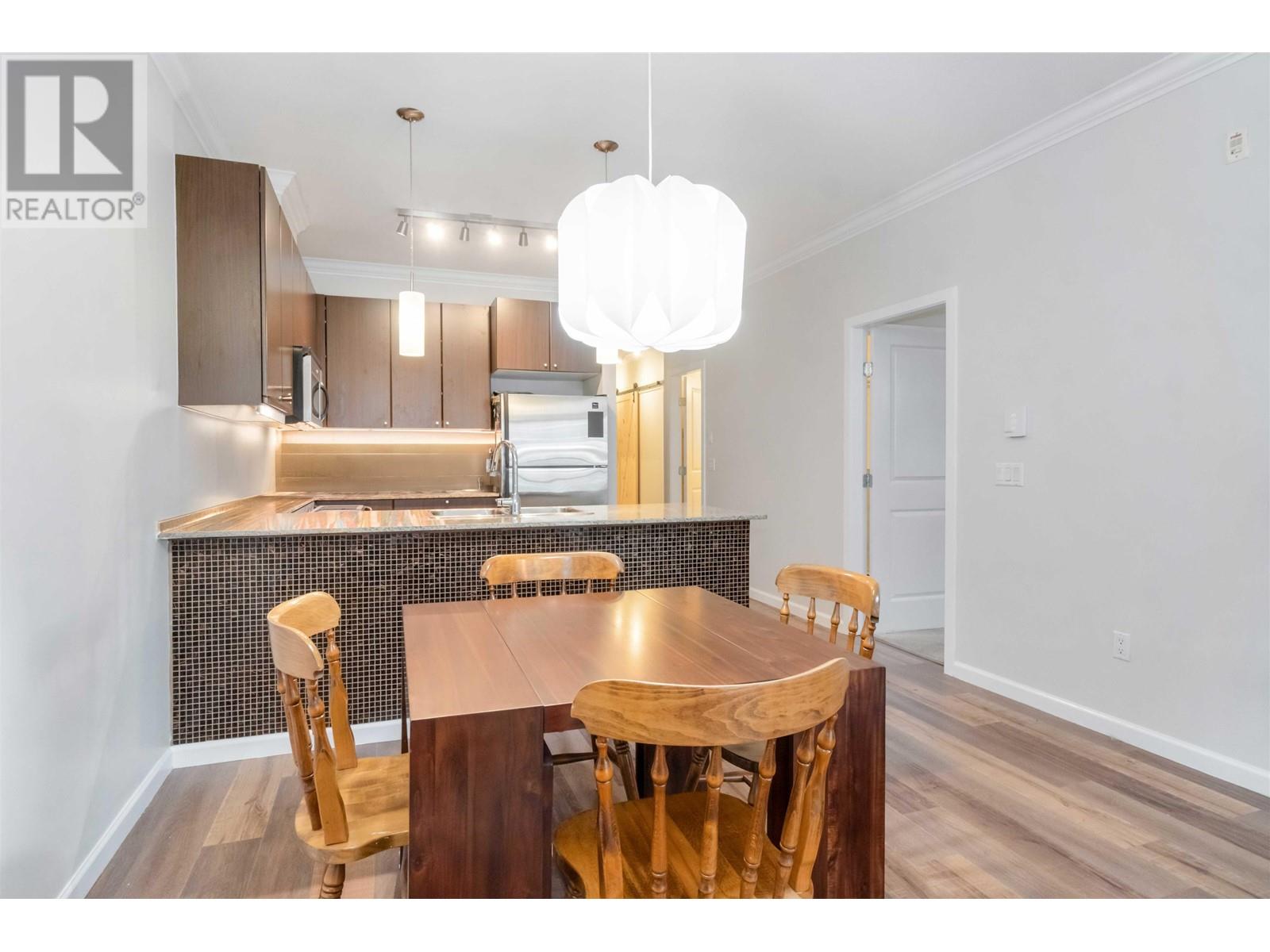 302 2484 Wilson Avenue, Port Coquitlam, British Columbia V3C 0A5 - Photo 5 - R2945826