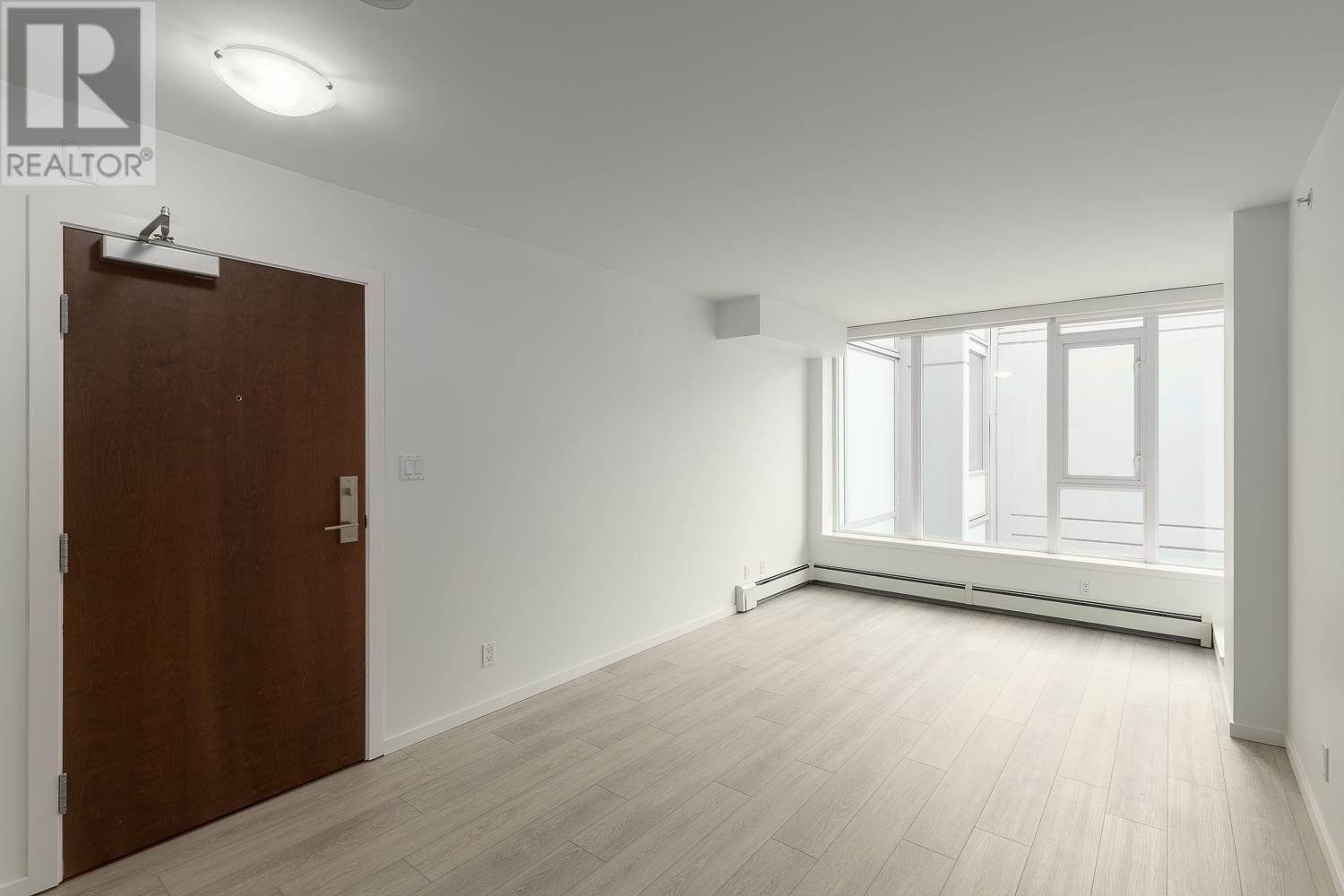 809 1887 Crowe Street, Vancouver, British Columbia  V5Y 0B4 - Photo 2 - R2945839