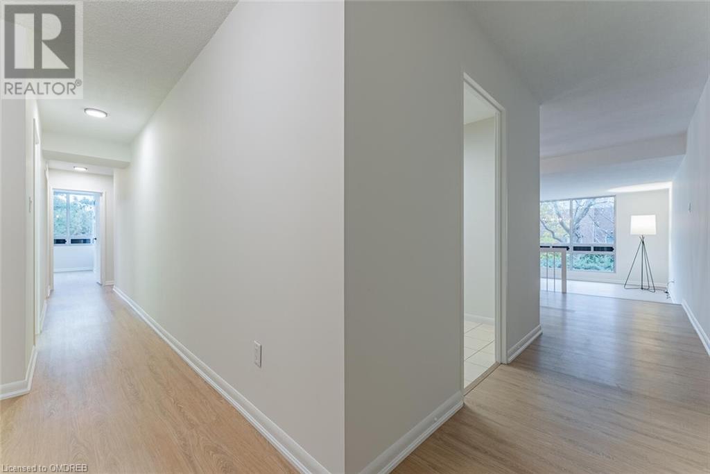 2175 Marine Drive Unit# 202, Oakville, Ontario  L6L 5L5 - Photo 13 - 40678928