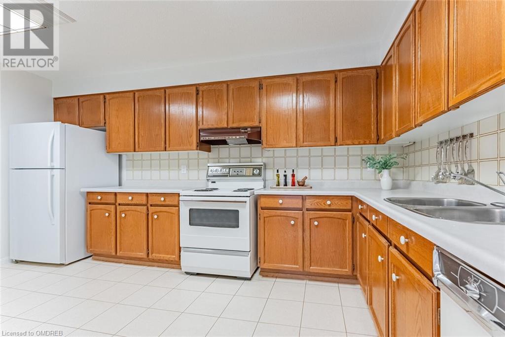 2175 Marine Drive Unit# 202, Oakville, Ontario  L6L 5L5 - Photo 22 - 40678928