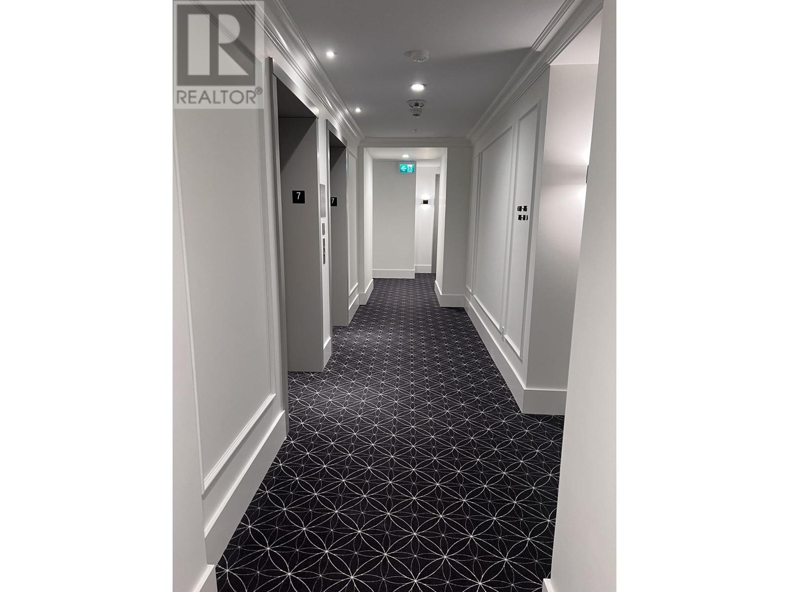 502 8750 University Crescent, Burnaby, British Columbia  V5A 0G9 - Photo 5 - R2945649