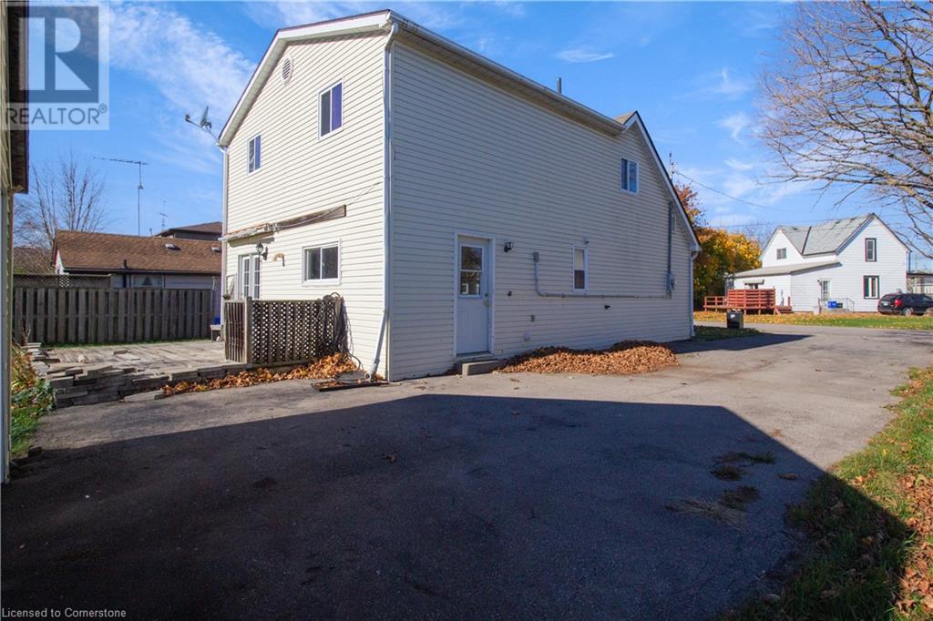 5 Porter Avenue, Hagersville, Ontario  N0A 1H0 - Photo 3 - 40679226