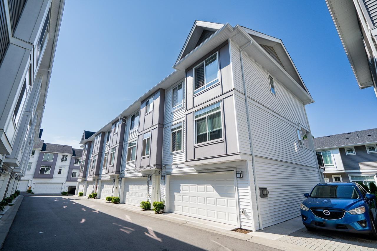 53 11267 133 Street, Surrey, British Columbia  V3R 0E3 - Photo 1 - R2945945