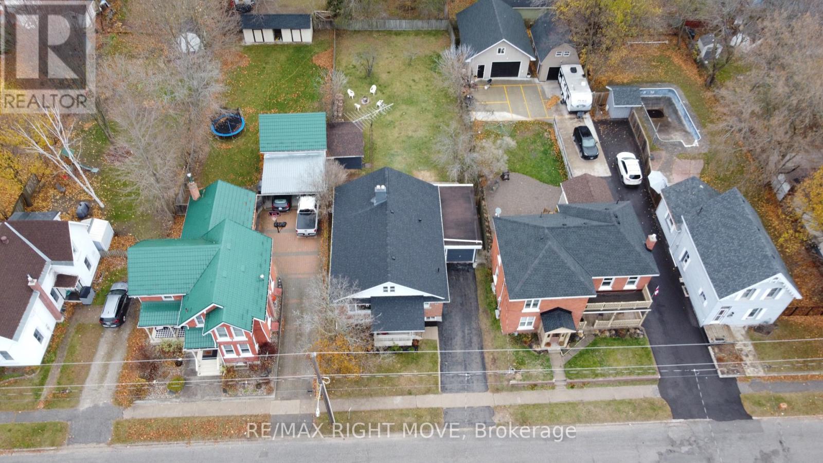 Property at 206 MARY STREET image 3