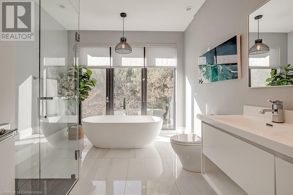 136 Avondale Court, Burlington, Ontario  L7L 2M8 - Photo 21 - 40679574