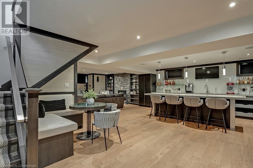 136 Avondale Court, Burlington, Ontario  L7L 2M8 - Photo 32 - 40679574