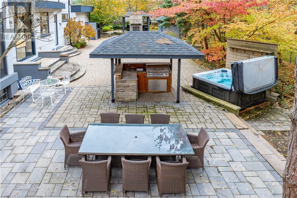 136 Avondale Court, Burlington, Ontario  L7L 2M8 - Photo 38 - 40679574