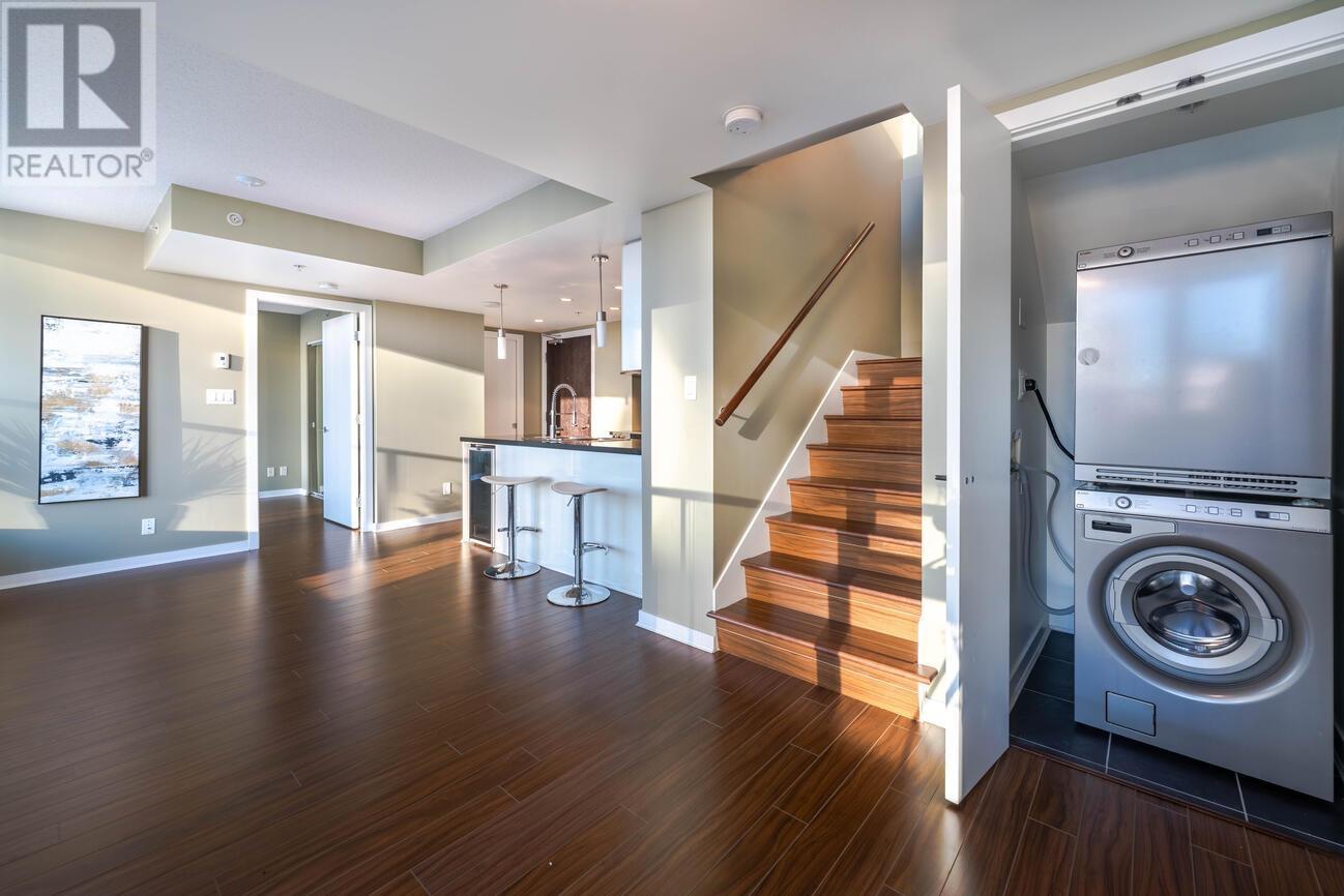 Listing Picture 15 of 30 : 807 633 ABBOTT STREET, Vancouver / 溫哥華 - 魯藝地產 Yvonne Lu Group - MLS Medallion Club Member