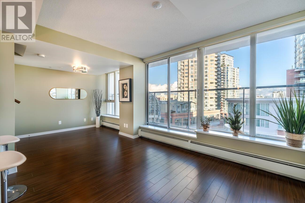 Listing Picture 7 of 30 : 807 633 ABBOTT STREET, Vancouver / 溫哥華 - 魯藝地產 Yvonne Lu Group - MLS Medallion Club Member