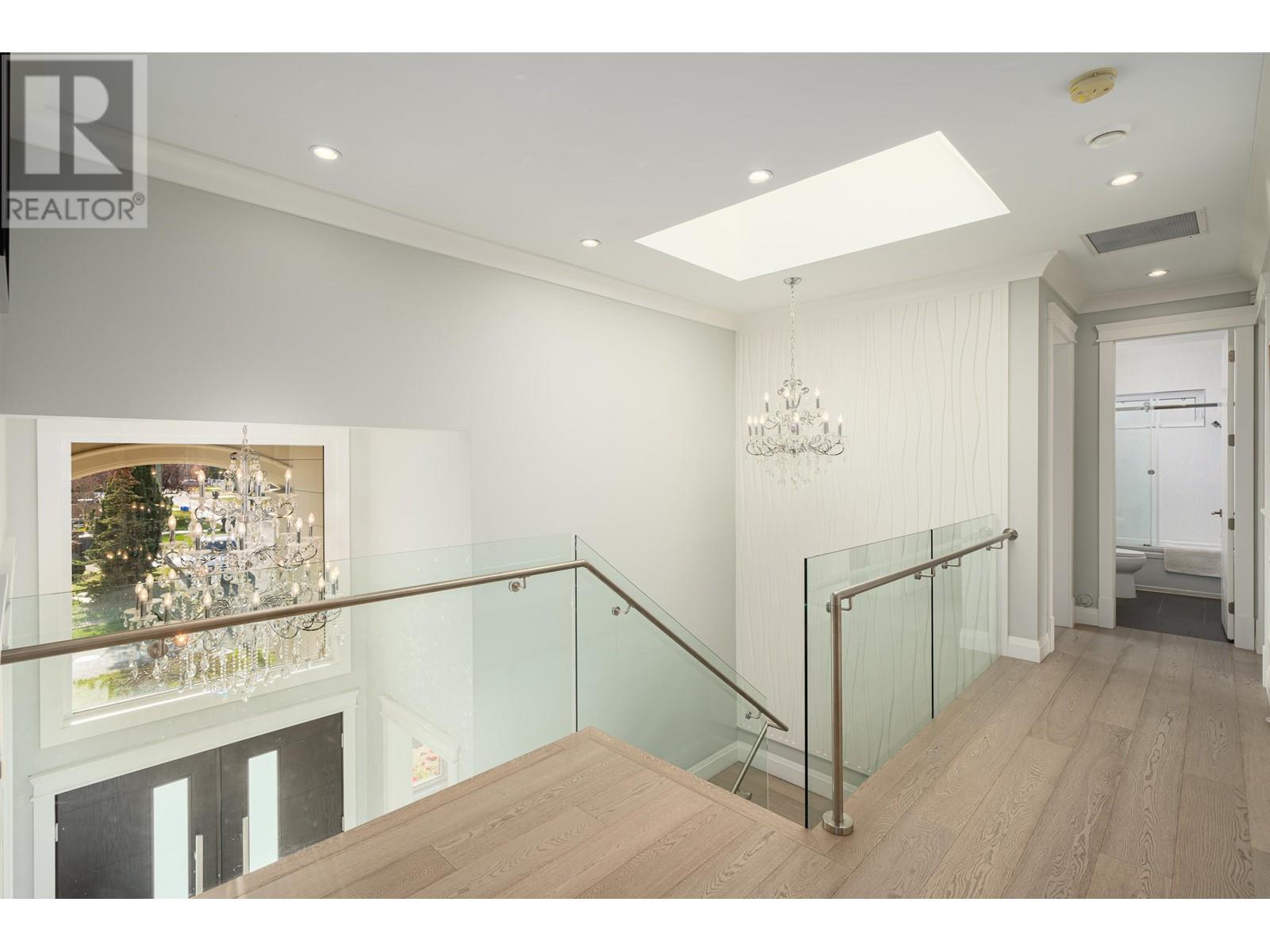 Listing Picture 19 of 36 : 8020 ALANMORE PLACE, Richmond / 烈治文 - 魯藝地產 Yvonne Lu Group - MLS Medallion Club Member