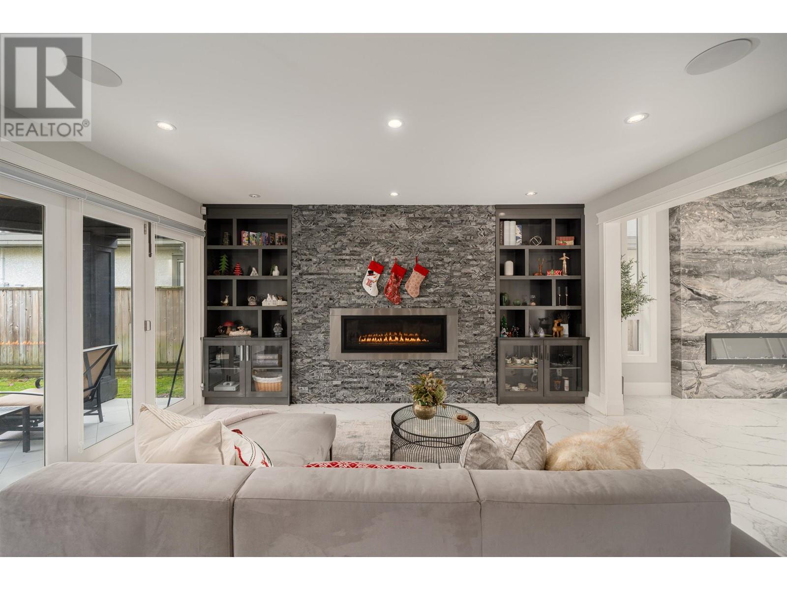 Listing Picture 11 of 36 : 8020 ALANMORE PLACE, Richmond / 烈治文 - 魯藝地產 Yvonne Lu Group - MLS Medallion Club Member