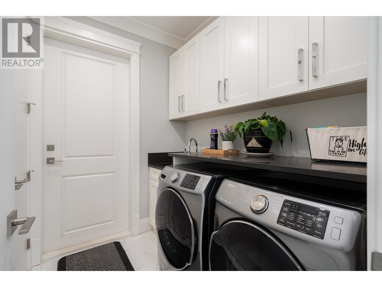Listing Picture 29 of 36 : 8020 ALANMORE PLACE, Richmond / 烈治文 - 魯藝地產 Yvonne Lu Group - MLS Medallion Club Member