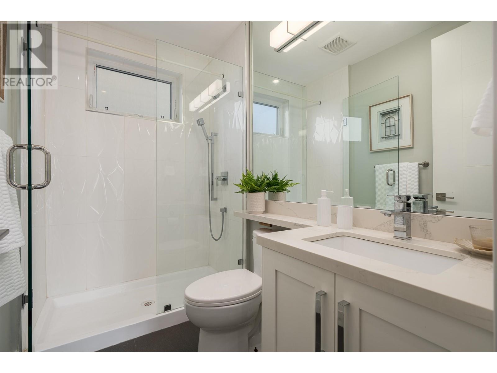 Listing Picture 28 of 36 : 8020 ALANMORE PLACE, Richmond / 烈治文 - 魯藝地產 Yvonne Lu Group - MLS Medallion Club Member