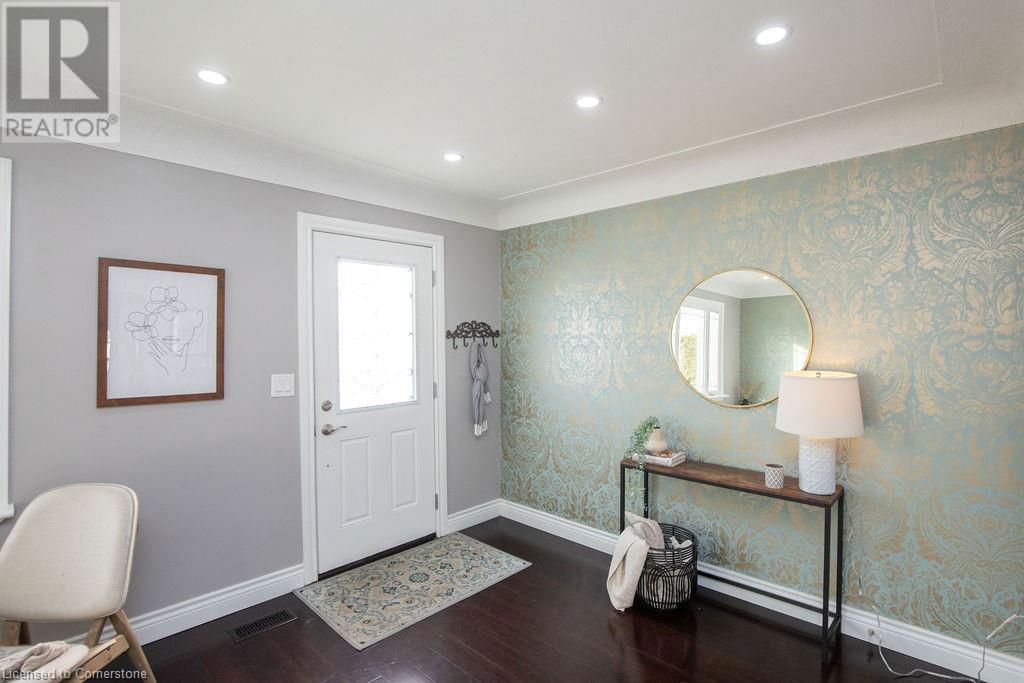 551 Barnaby Street Unit# Main Lvl, Hamilton, Ontario  L8H 6T8 - Photo 6 - 40679724