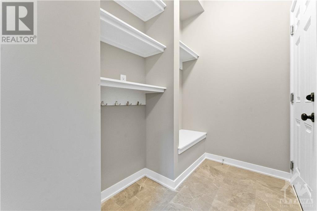 667 Fenwick Way, Ottawa, Ontario  K2C 3H2 - Photo 11 - X10433223