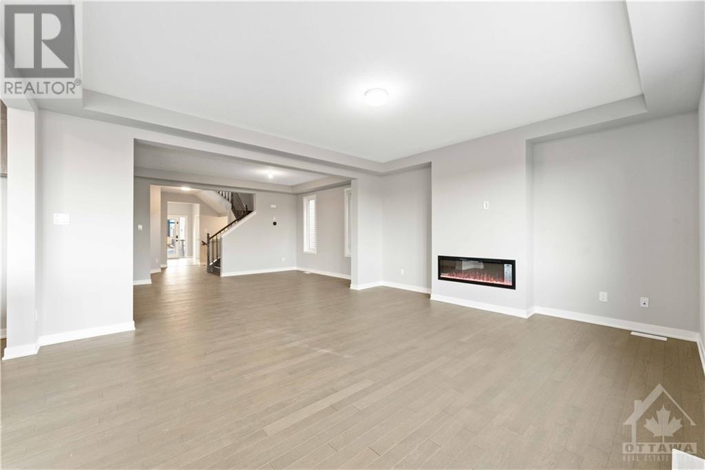 667 Fenwick Way, Ottawa, Ontario  K2C 3H2 - Photo 6 - X10433223