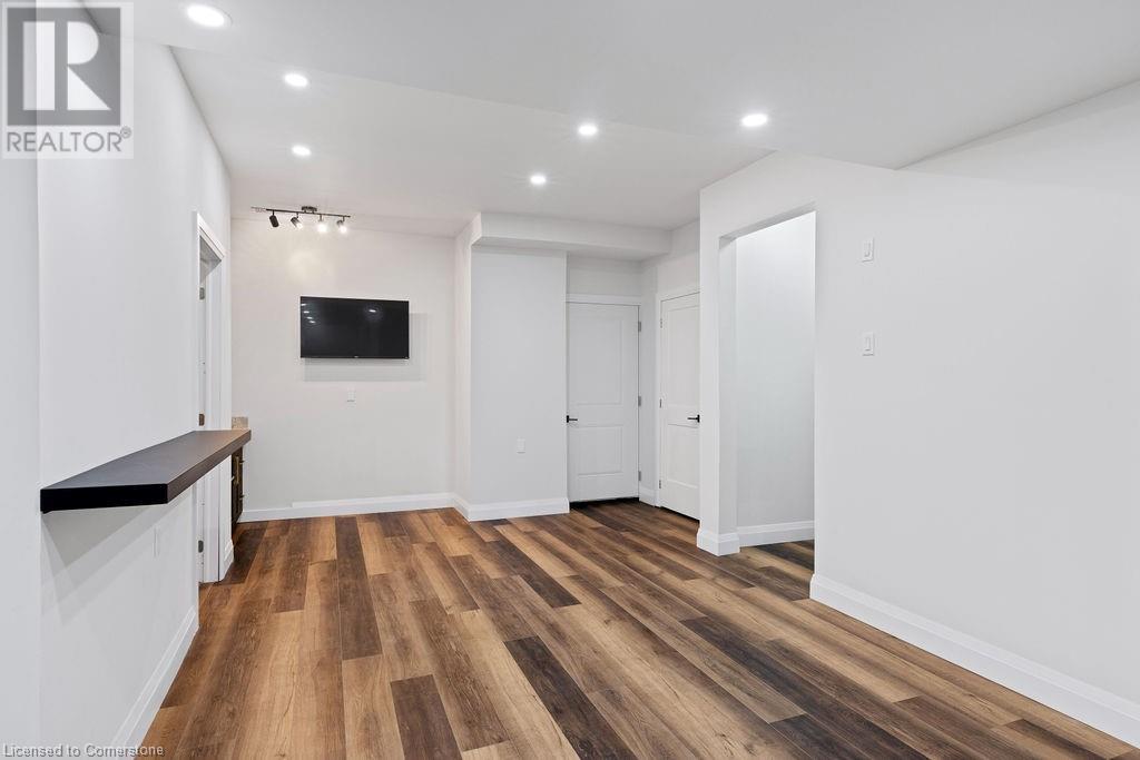 308 Appleby Line, Burlington, Ontario  L7L 2X5 - Photo 33 - 40679642