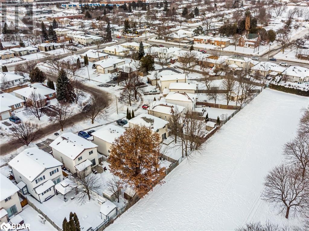39 Laurie Crescent, Barrie, Ontario  L4M 6C7 - Photo 3 - 40665442