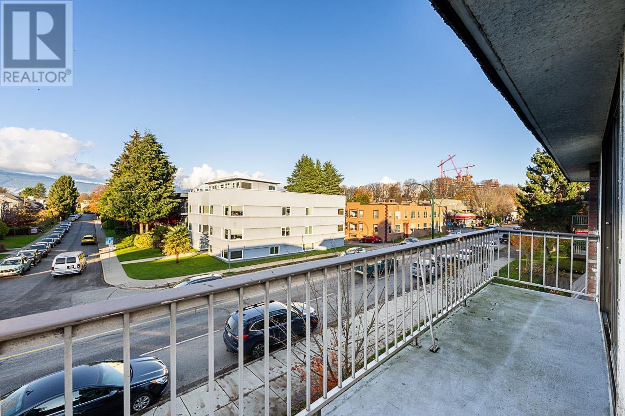 303 2040 Cornwall Avenue, Vancouver, British Columbia  V6J 1E1 - Photo 18 - R2945981